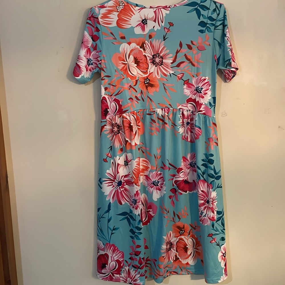 Feminine Colorful Floral Print Women's Dress - Picture 7 of 8